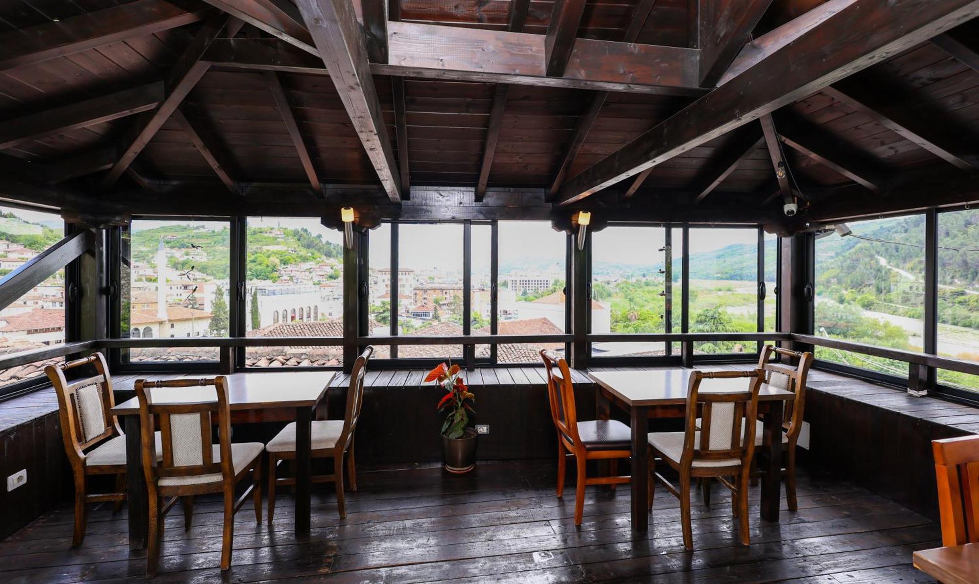Villa Elmar Берат Екстериор снимка